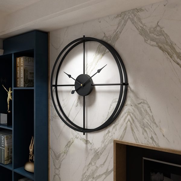 Creative Minimalist Wrought Iron Wall Clock