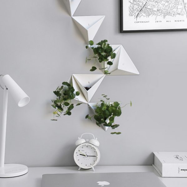 Hanging Floating Wall Mounted Garden Flower pots & Planters