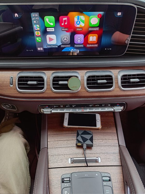 Wireless CarPlay Adapter